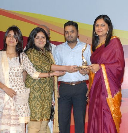 Richa Anirudh được giải thưởng
