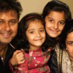 Anuraag Muskaan bersama isteri dan anak perempuannya