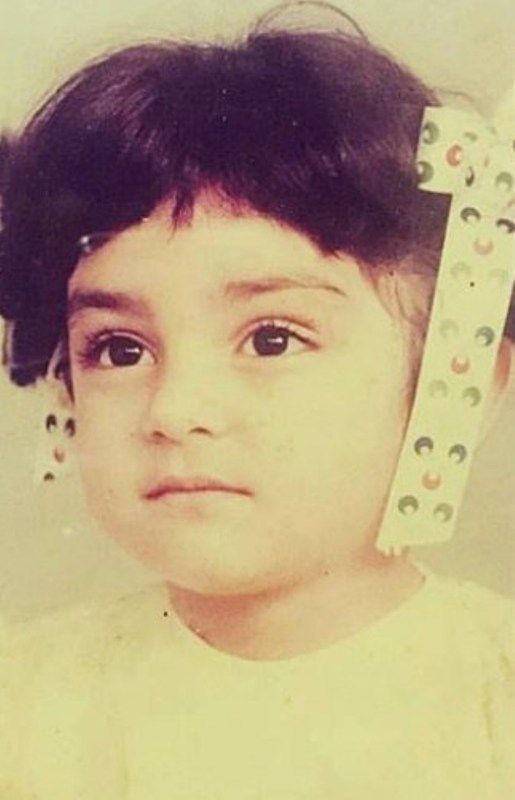 Maya Ali khi còn nhỏ