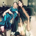 Deepika Singh Rajawat mit ihrer Mutter
