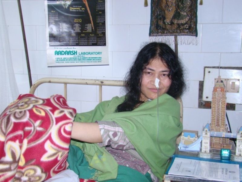 Irom Sharmila durante seus dias de greve de fome
