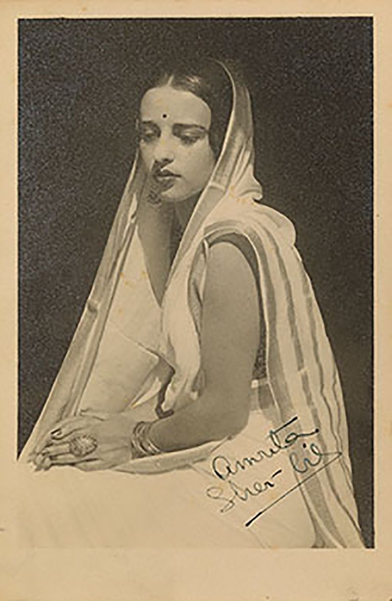 Một bức tranh có chữ ký của Amrita Sher-Gil