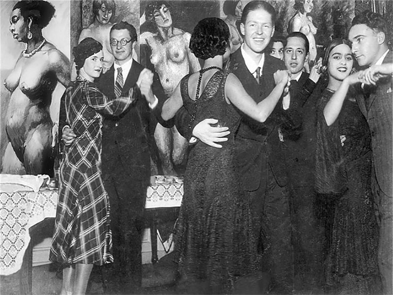 ఎకోల్ డెస్ బ్యూక్స్-ఆర్ట్స్ వద్ద ఆమె డేస్ నుండి అమృత షేర్-గిల్ యొక్క ఛాయాచిత్రం