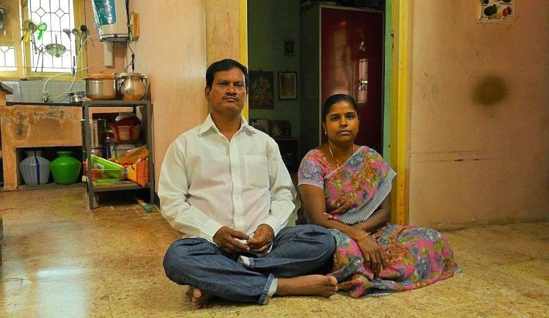 Arunachalam Muruganantham com sua esposa Shanthi