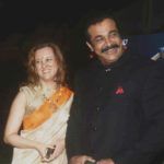 Himanshu Roy com sua esposa
