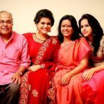 Charulatha mit ihrer Familie