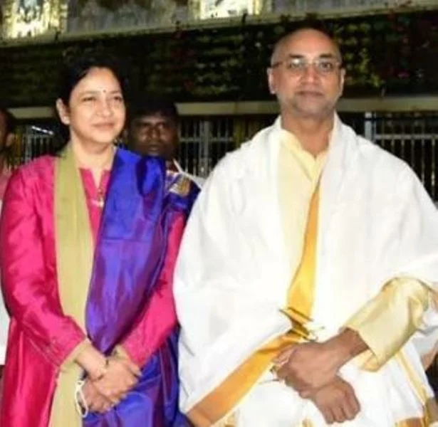   Padmavathi Ghattamaneni cùng chồng, Jayadev Galla