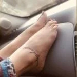   ہمانشی کھرانہ's tattoo on her right foot