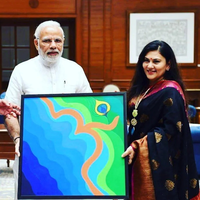   Deepika Chikhalia bersama Narendra Modi