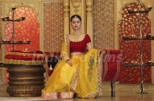   Анушка Лухар в кадър от дебютния си уеб сериал Chhatrasal