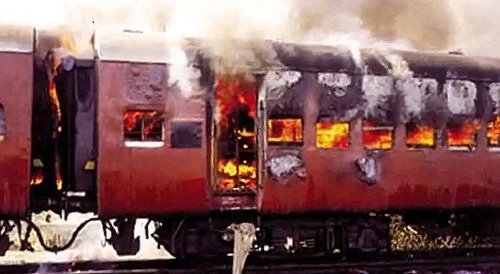   गोधरा ट्रेन जलाने की घटना