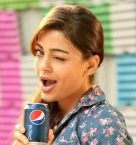   Saima Baloch's print advertisement for the brand Pepsi