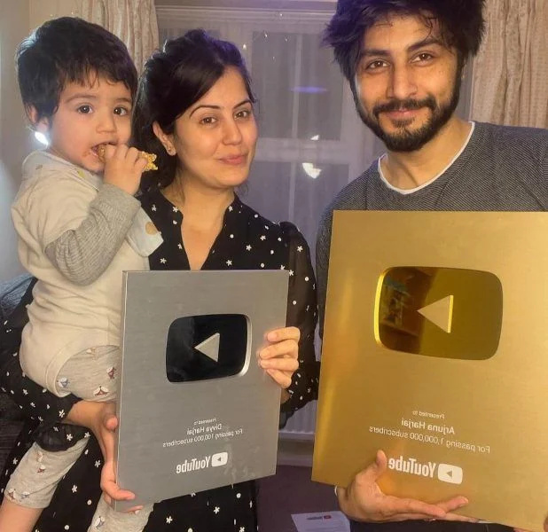   Arjuna Harjai erhält goldenen YouTube-Button