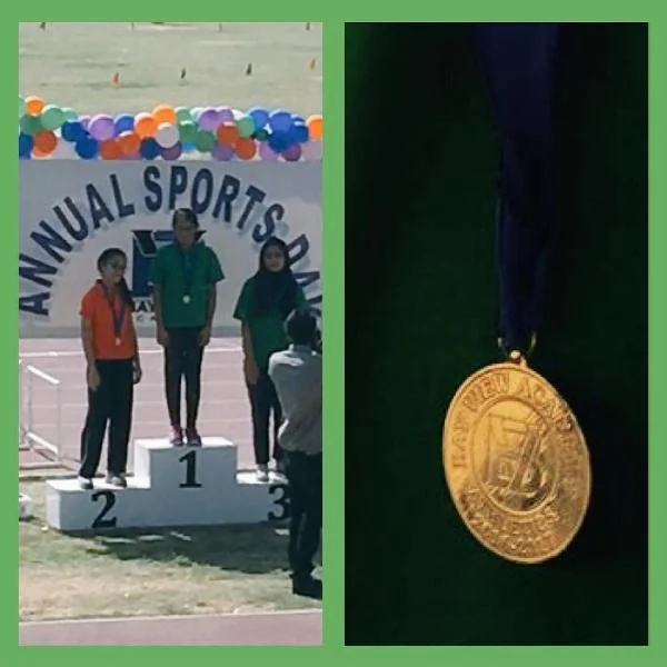   Duaa Aamir avec sa médaille d'or à la Journée annuelle des sports de son école
