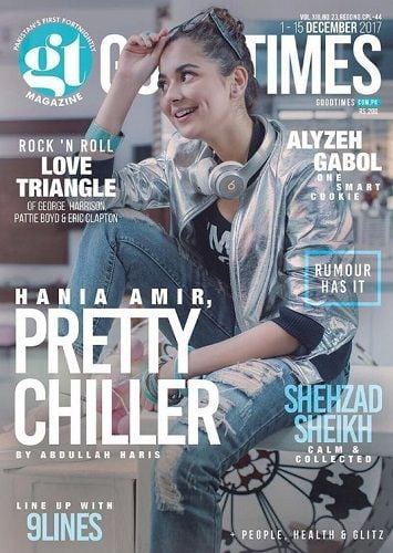   Itinampok si Hania Aamir sa pabalat ng isang magazine