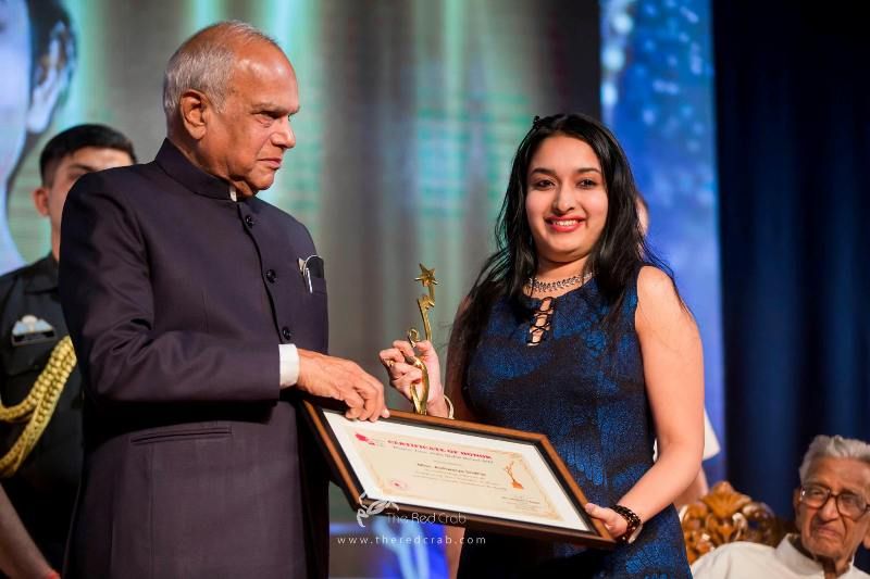 Aishwarya Sridhar modtager WOMAN ICON INDIA AWARD (2019)