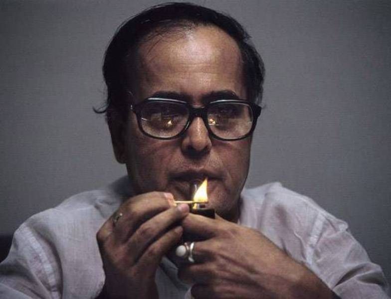 Тръба за пушене Pranab Mukherjee