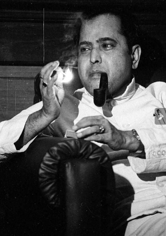 Стара снимка на лула за пушене Pranab Mukherjee