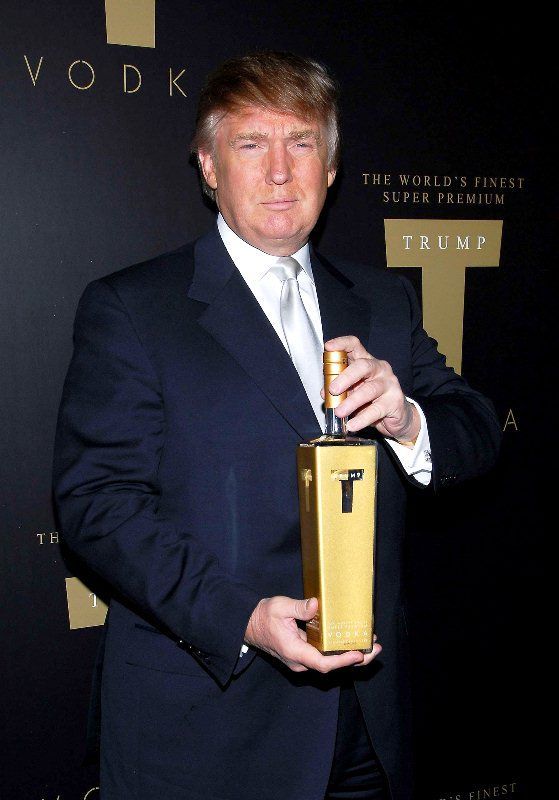 Donald Trump tại buổi ra mắt Trump Vodka