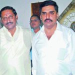 Nallari Kiran Kumar Reddy mit seinem Bruder