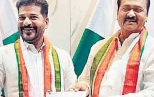 Revanth Reddy so svojím bratom