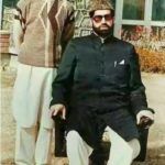 Mirwaiz Umar Farooq con el padre fallecido Mirwaiz Maulvi Farooq