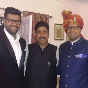 Ajay Singh Chautala met zijn zonen