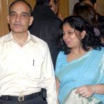 Satyapal Singh với vợ Alka Singh