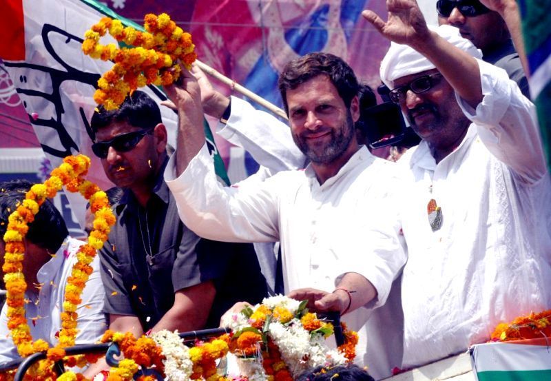 Rahul Gandhi kampanjoi Ajay Rain puolesta