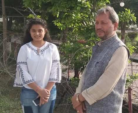 Rashmi Tyagi, mąż Tirath Singh Rawat i córka