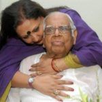 Somnath Chatterjee sa svojom kćeri Anushilom Basu