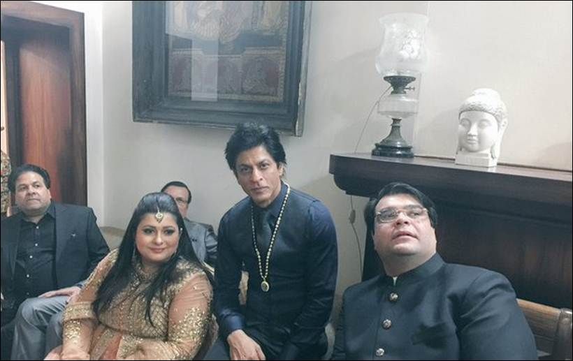Shah Rukh Khan bei der Hochzeitszeremonie von Sonali und Jaiyesh