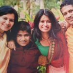 अपराजिता सारंगी अपने परिवार के साथ
