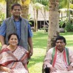 Ajit Jogi con su esposa e hijo