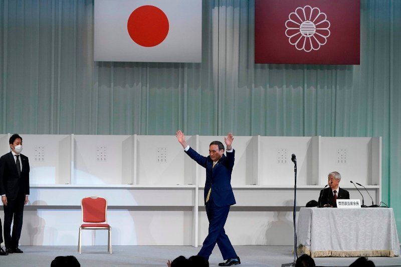 Yoshihide Suga nakon što je 14. rujna 2020. izabran za predsjednika Liberalno demokratske stranke