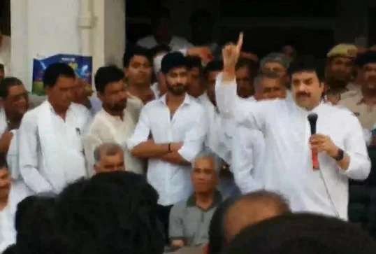   Кулдип Бишной по време на протест в Чандигарх