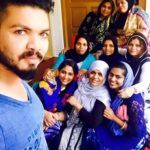 Basheer Bashi với vợ Suhana Bashi và các chị gái