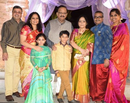 S. P. Balasubrahmanyam със семейството си