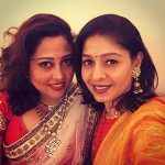 Sunidhi Chauhan với chị gái Suneha Chauhan