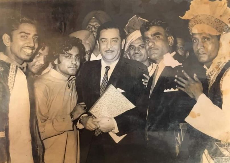 Narendra Chanchal dengan Raj Kapoor