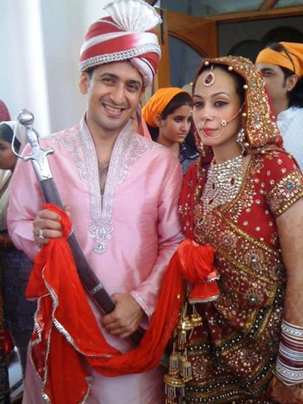 Harmeet Singh oma teise naisega