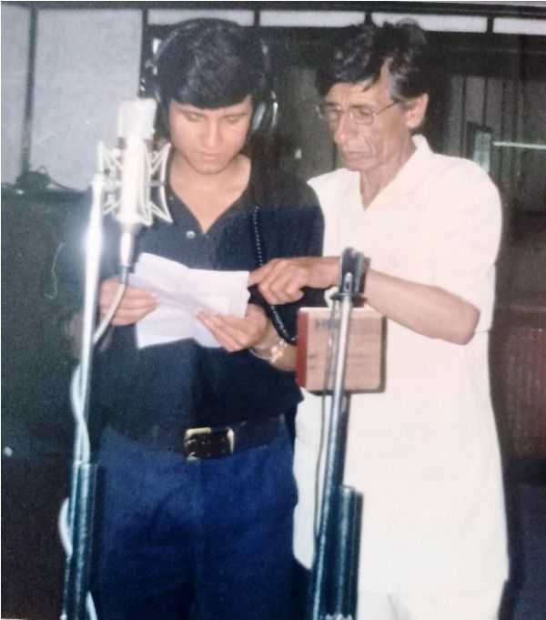 Starý obrázek Kuldeep Sharma se svým strýcem