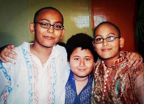 Jaan Sanu se svými bratry