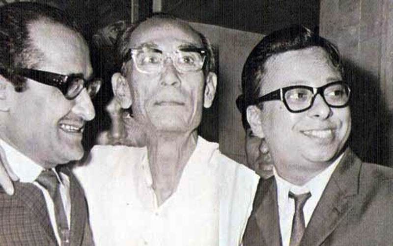 S. D. Burman con Naasir Hussain y R. D. Burman