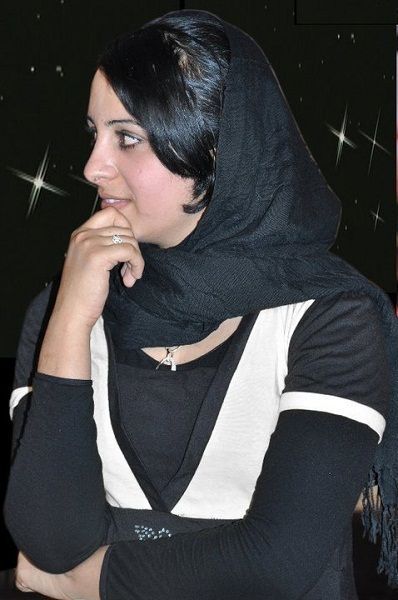 Afganistanilainen laulaja Farzana Naz