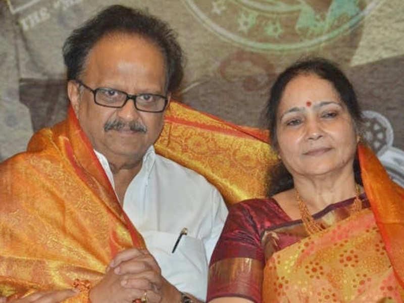 Savithri y su esposo S. P. Balasubrahmanyam
