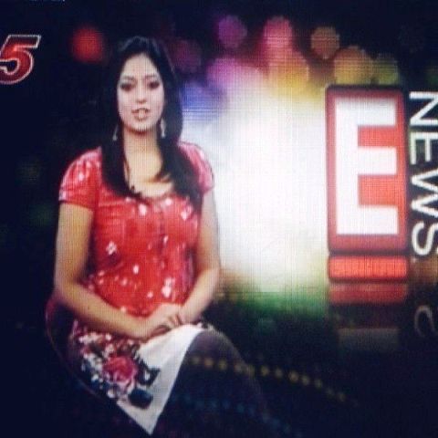 Reshma Pasupuleti với E-News