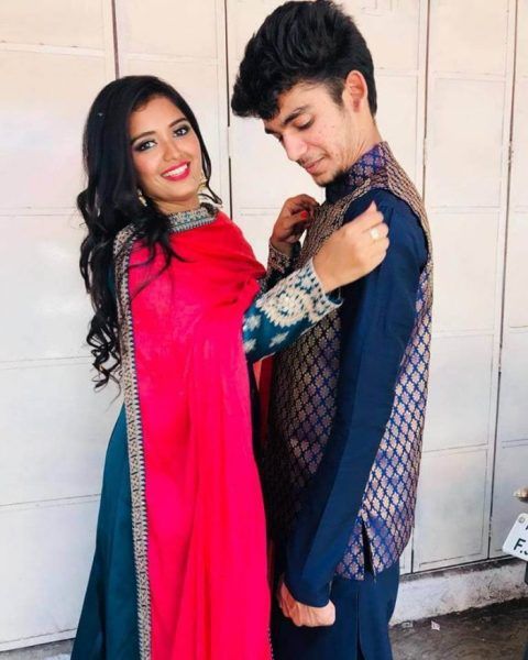 Priyanka Jain med sin bror