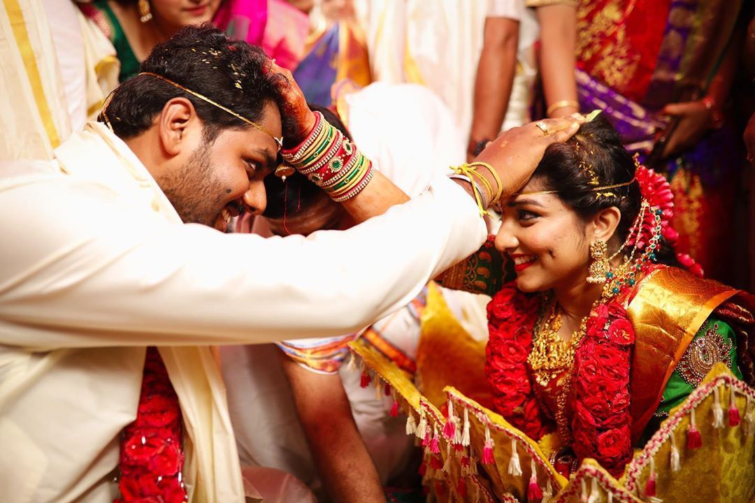 Lahari Sanju laulības attēls
