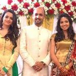 Bhavana-menon กับครอบครัวของเธอ